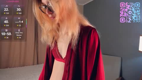 Snapshot of sunnivagaillard chatting on 13, 3, 2026 Kiki online show from 13, 3, 2026