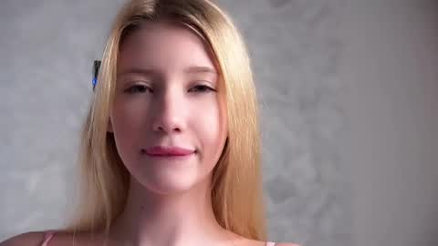 Lily online show from 15, 4, 2026