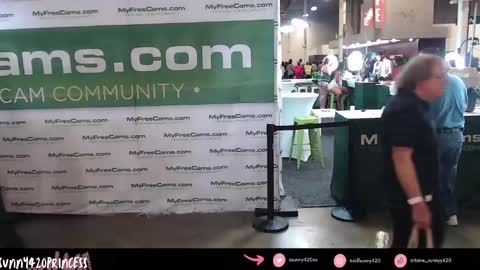 Snapshot of sunny420princess chatting on 7, 12, 2024 Sunny420 online show from 7, 12, 2024