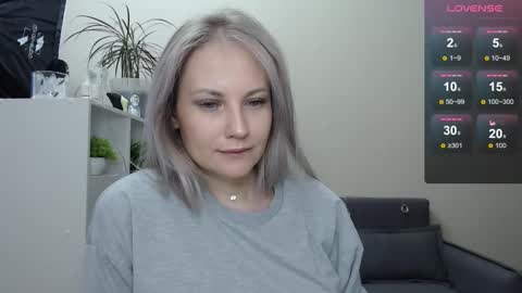 Snapshot of sunny_bunny6 chatting on 18, 12, 2024 Naomi online show from 18, 12, 2024
