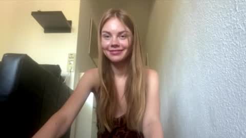 Snapshot of sunny_gaze chatting on 28, 7, 2026 sunny_gaze online show from 28, 7, 2026