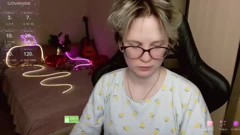 Snapshot of sunny_mood chatting on 29, 3, 2026 sunny mood online show from 29, 3, 2026