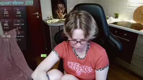 Snapshot of sunny_mood chatting on 6, 6, 2026 sunny mood online show from 6, 6, 2026