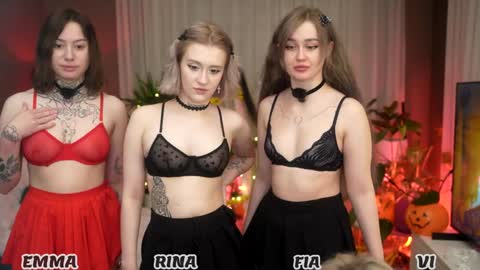 Snapshot of sunnyfia chatting on 25, 10, 2025 Fia  -  TG -  Mia -  Alice -  online show from 25, 10, 2025