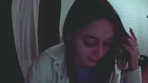 Snapshot of sunnygirlnicole chatting on 4, 11, 2025 SunnyGirlNicole online show from 4, 11, 2025