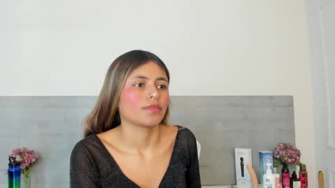 sunnywhitee online show from 14, 4, 2026