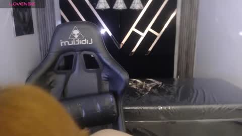 Snapshot of sunrise_ch chatting on 24, 11, 2025 Susana Mejia online show from 24, 11, 2025