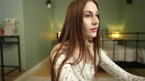 Snapshot of sunrisealice chatting on 19, 3, 2026 Alice online show from 19, 3, 2026