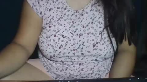 Snapshot of sunshine_789 chatting on 26, 4, 2026 sunshine_789 online show from 26, 4, 2026
