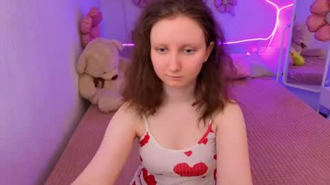 Snapshot of sunshine_blaze chatting on 30, 4, 2026 Alice online show from 30, 4, 2026