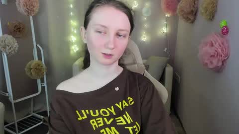 Snapshot of sunshine_blaze chatting on 23, 5, 2026 Alice online show from 23, 5, 2026