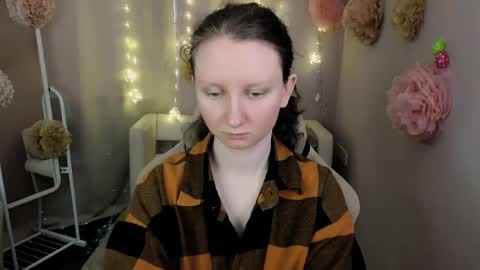 Snapshot of sunshine_blaze chatting on 28, 5, 2026 Alice online show from 28, 5, 2026