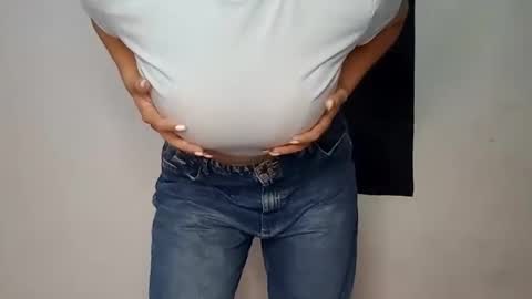 Snapshot of sunshine_days chatting on 15, 12, 2024 Annie online show from 15, 12, 2024