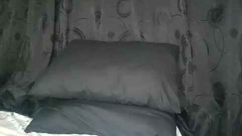 Snapshot of sunshine_days chatting on 17, 12, 2024 Annie online show from 17, 12, 2024