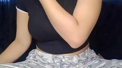 Snapshot of sunshine_days chatting on 2, 1, 2025 Annie online show from 2, 1, 2025