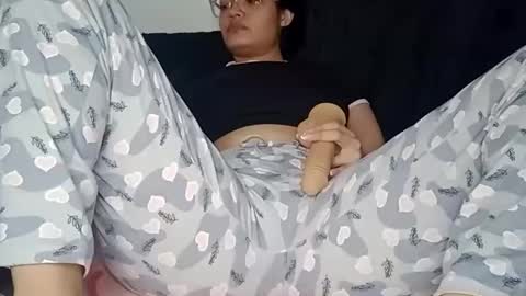 Snapshot of sunshine_days chatting on 3, 1, 2025 Annie online show from 3, 1, 2025