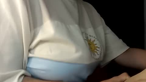 Snapshot of sunshine_days chatting on 8, 2, 2025 Annie online show from 8, 2, 2025