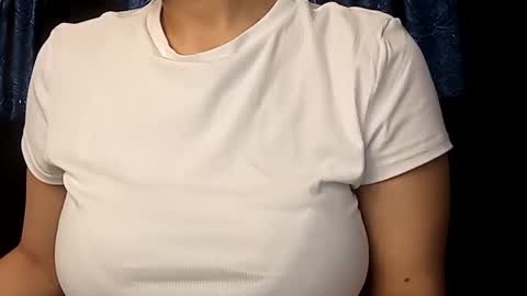 Snapshot of sunshine_days chatting on 9, 2, 2025 Annie online show from 9, 2, 2025