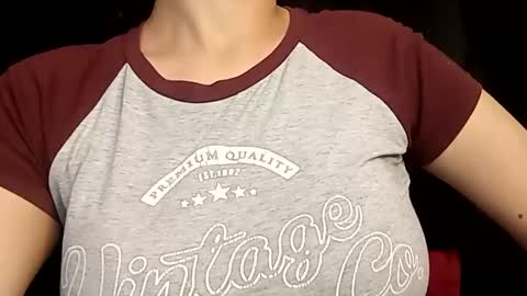 Snapshot of sunshine_days chatting on 11, 2, 2025 Annie online show from 11, 2, 2025