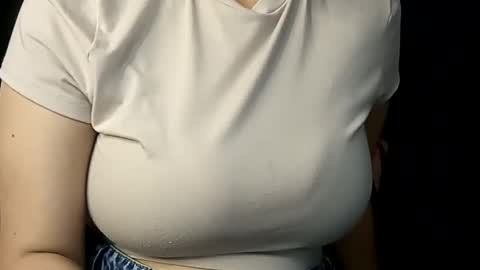 Snapshot of sunshine_days chatting on 25, 2, 2025 Annie online show from 25, 2, 2025