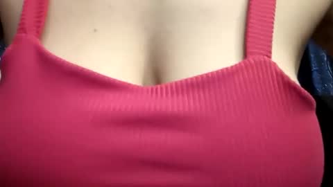 Snapshot of sunshine_days chatting on 7, 3, 2025 Annie online show from 7, 3, 2025