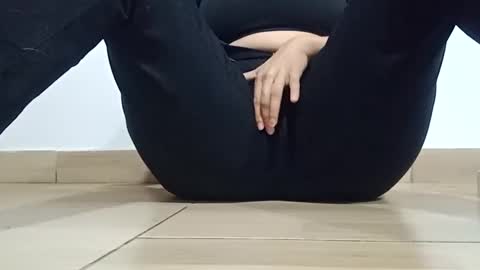 Snapshot of sunshine_days chatting on 14, 9, 2025 Annie online show from 14, 9, 2025