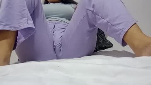 Snapshot of sunshine_days chatting on 27, 10, 2025 Annie online show from 27, 10, 2025