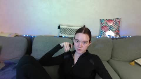 Snapshot of sunylily chatting on 25, 4, 2026 Lilith online show from 25, 4, 2026