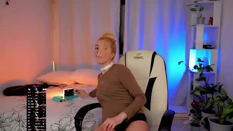 ANNApvt open full info in bio online show from 12, 4, 2026