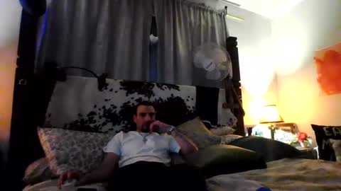 Guero Cash online show from 30, 12, 2024