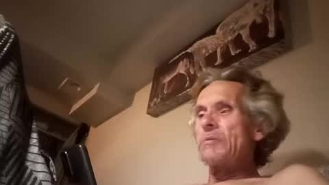 Snapshot of superdavedetailzz2025 chatting on 4, 10, 2025 superdavedetailzz2025 online show from 4, 10, 2025