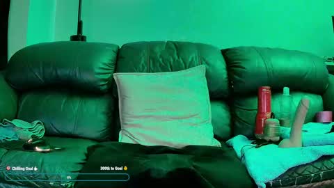 Snapshot of superduty5speed chatting on 19, 4, 2026 Thomas online show from 19, 4, 2026