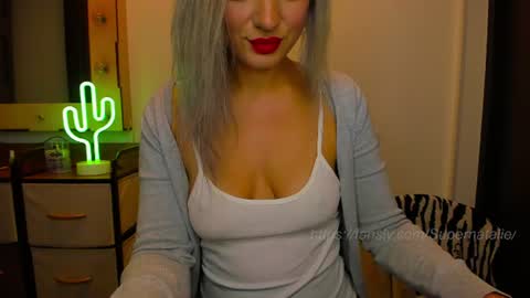 Snapshot of supernatalie chatting on 4, 7, 2026 Natalie online show from 4, 7, 2026