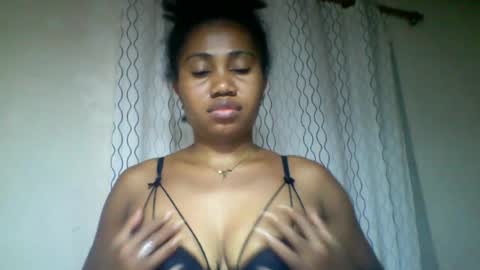 Snapshot of surbelle chatting on 20, 6, 2026 surbelle online show from 20, 6, 2026
