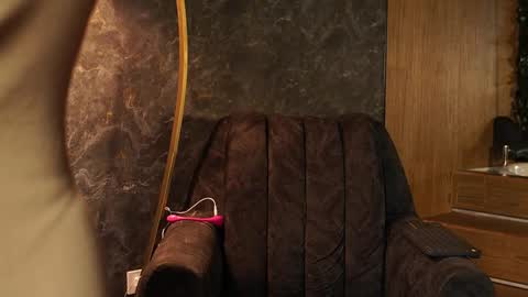 Snapshot of susan_wall chatting on 5, 2, 2026 susan_wall online show from 5, 2, 2026