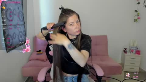 Snapshot of susana_garciaa chatting on 2, 12, 2024  Susana   ig susanna garcia23 online show from 2, 12, 2024