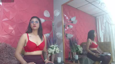 susanaevans online show from 5, 11, 2025