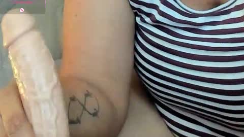 Snapshot of susannewolf_ chatting on 5, 1, 2026 Amelia online show from 5, 1, 2026