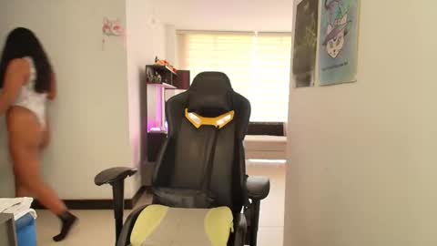 Susan Rhodes online show from 25, 9, 2025