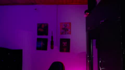 Snapshot of susej_exotic69 chatting on 10, 12, 2024 ale online show from 10, 12, 2024