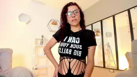 Sussan Keller online show from 20, 10, 2025