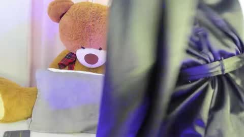 Snapshot of suzan__cooper2 chatting on 12, 1, 2025 suzan__cooper2 online show from 12, 1, 2025