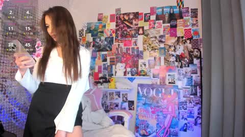 Hey Im Suzane online show from 24, 3, 2026