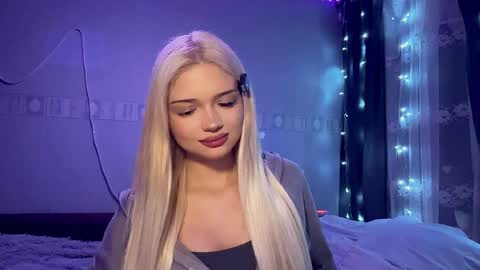 Snapshot of suzannabarmes chatting on 3, 4, 2026 Stacy online show from 3, 4, 2026