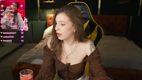 Snapshot of suzansweet chatting on 27, 4, 2026 Suzan online show from 27, 4, 2026