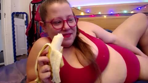 suzie stardust online show from 10, 2, 2026