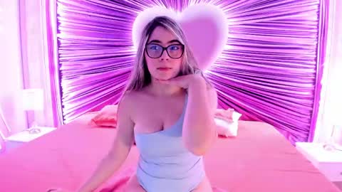 Snapshot of suzylee_ chatting on 26, 4, 2026 suzylee_ online show from 26, 4, 2026