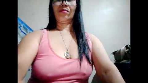 Snapshot of suzzie_hot chatting on 28, 12, 2024 suzzie_hot online show from 28, 12, 2024