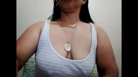 Snapshot of suzzie_hot chatting on 26, 2, 2025 suzzie_hot online show from 26, 2, 2025