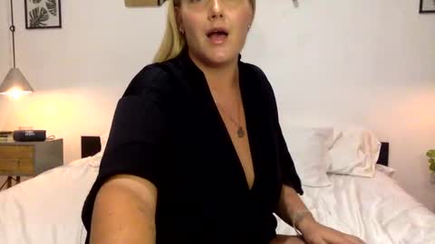 Swedish Candii online show from 31, 12, 2024